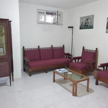 Lora Apartamento Nola
