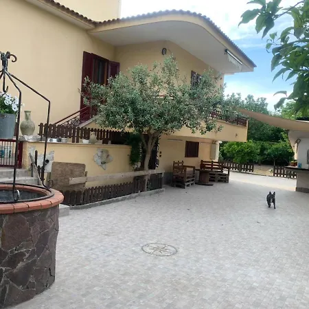 Lora Apartamento Nola